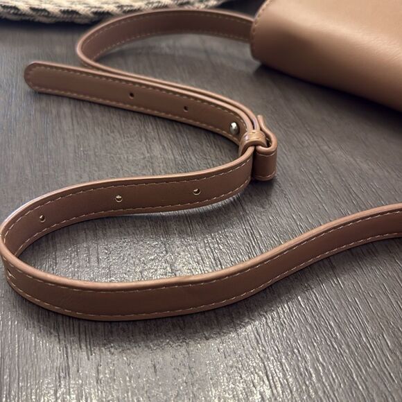 Melie Bianco Vegan Leather Shoulder Bag Adjustable Strap - Picture 16 of 16